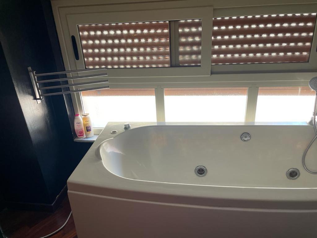 Locami Holiday&Rooms Suite Jolanda Katanya Dış mekan fotoğraf